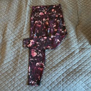 All in Motion 7/8 Leggings -Size M